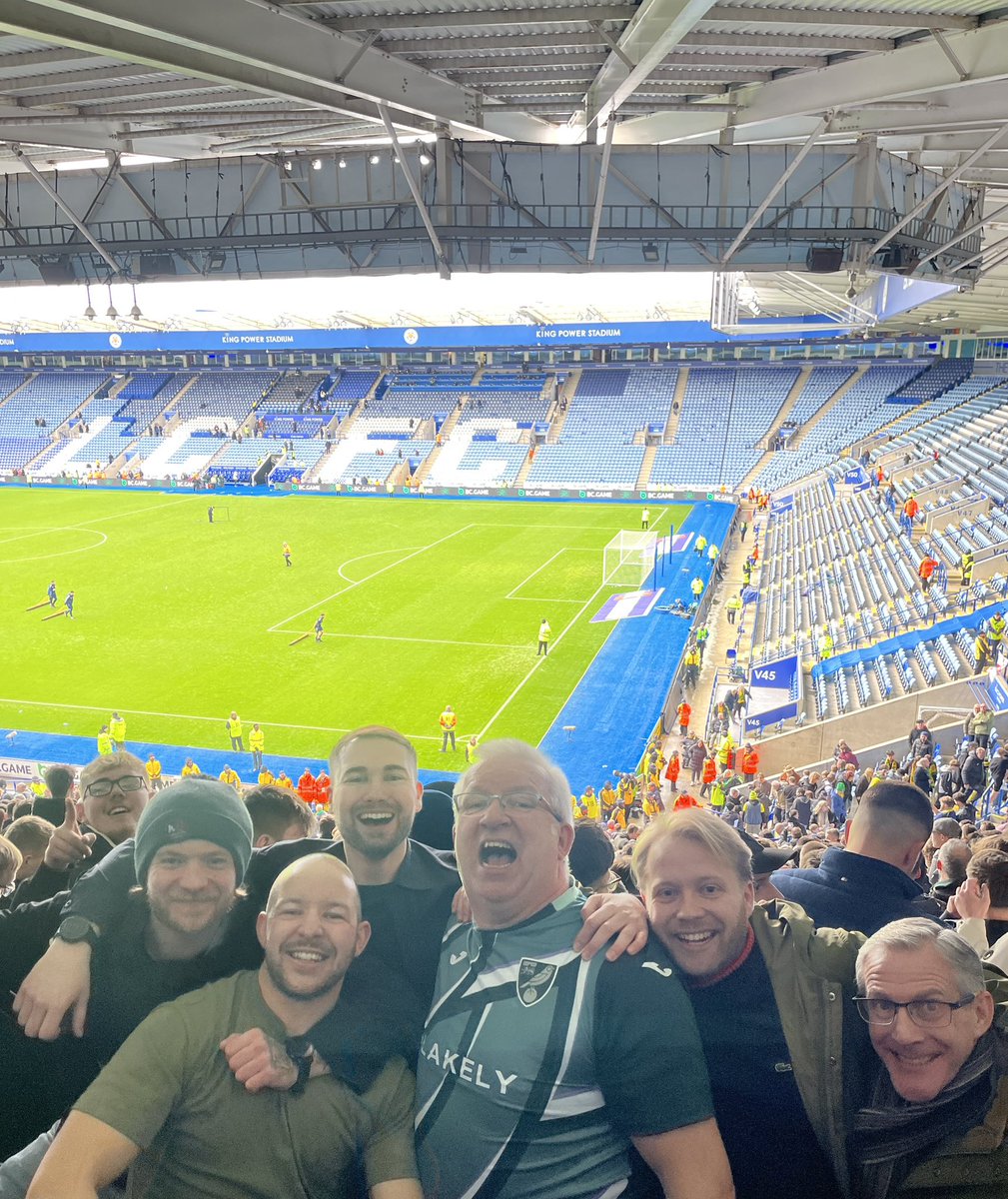 Tom Chambers tweet media