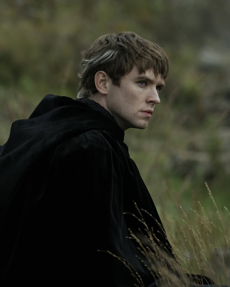 old_lunchbox's tweet photo. #backfromthegrave just to say he’s becoming a valarr targaryen variant #watchAKOTSK #goodbyeagain https://t.co/zZFVt69rwd