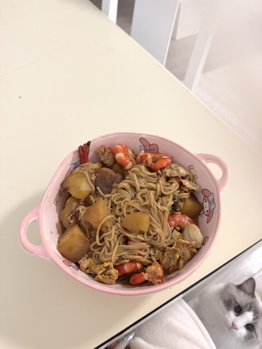 小宅梅 tweet media