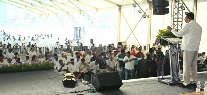 DDNewsOdia's tweet image. ⏯️#AndhraPradesh ର #Amalapuram ସ୍ଥିତ #KIMS ଠାରେ ତୃତୀୟ #WorldTeluguConclave ର ଉଦଘାଟନ କରିଛନ୍ତି ରାଜ୍ୟପାଳ ଡକ୍ଟର ହରି ବାବୁ କମ୍ଭମପାଟି ...

@GovernorOdisha @DrHariBabuK