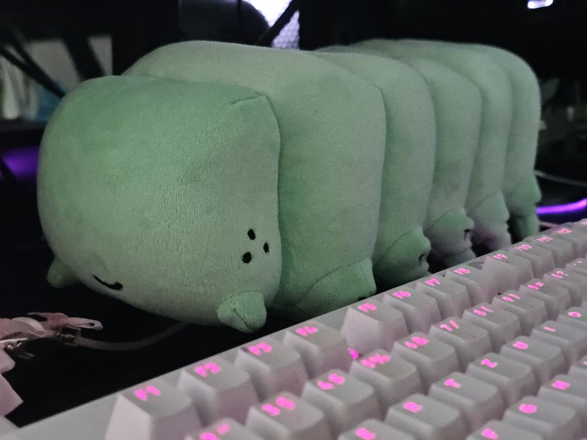Lumina 🏳️⚧️ | Alien Sea Bunny tweet media