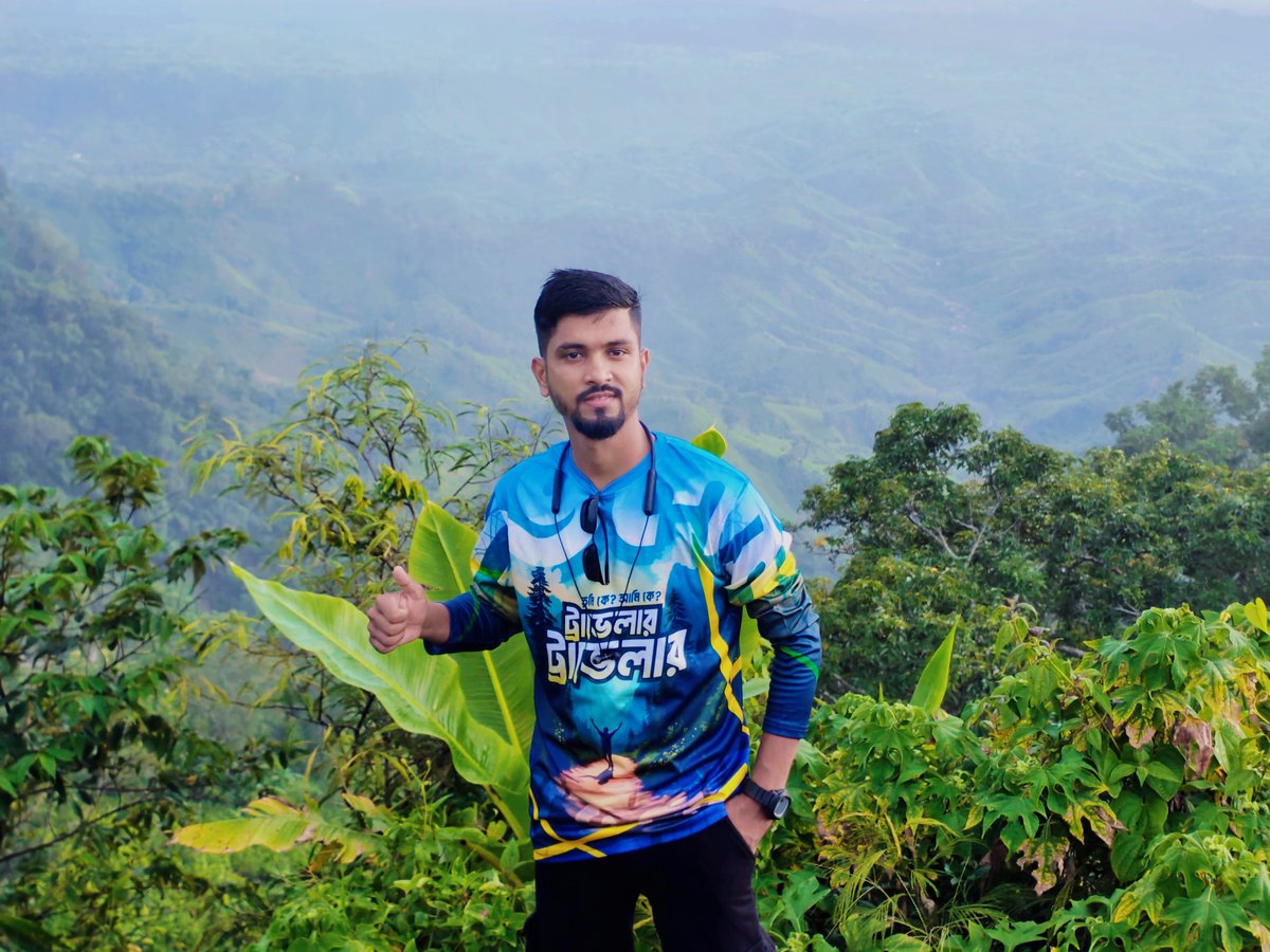 📍  কংলাক পাহাড়:
বাংলাদেশের রাঙ্গামাটি জেলার বাঘাইছড়ি উপজেলার সাজেক ইউনিয়নের সর্বোচ্চ চূড়া, যা সমুদ্রপৃষ্ঠ থেকে প্রায় ১৮০০ ফুট উঁচুতে অবস্থিত। এটি সাজেক ভ্যালির অন্যতম প্রধান পর্যটন আকর্ষণ, যেখান থেকে ভারতের মিজোরামের পাহাড় ও কাসালং নদী দেখা যায়।

#Sajek