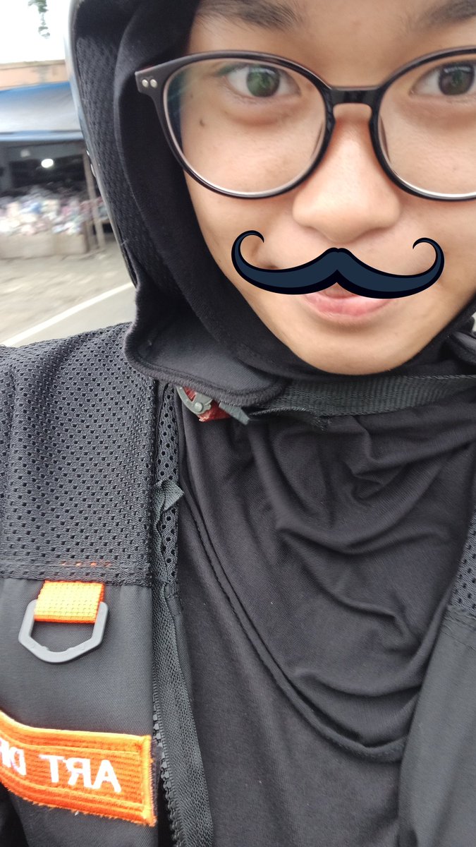 luinuiku's tweet photo. mw roday jadi artdir 🌞🎬 https://t.co/MK7JyDyQWU