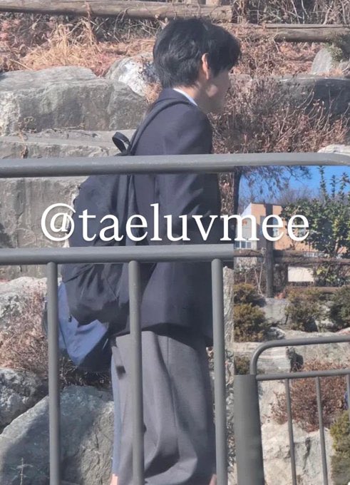 Ahh Taehyung filming at a high school in uniform!!!