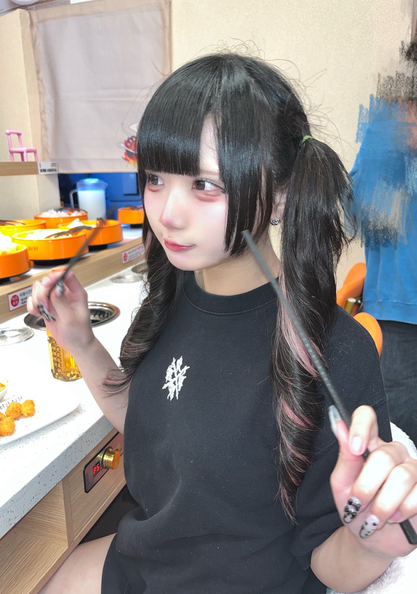 이만월 🧁 tweet media