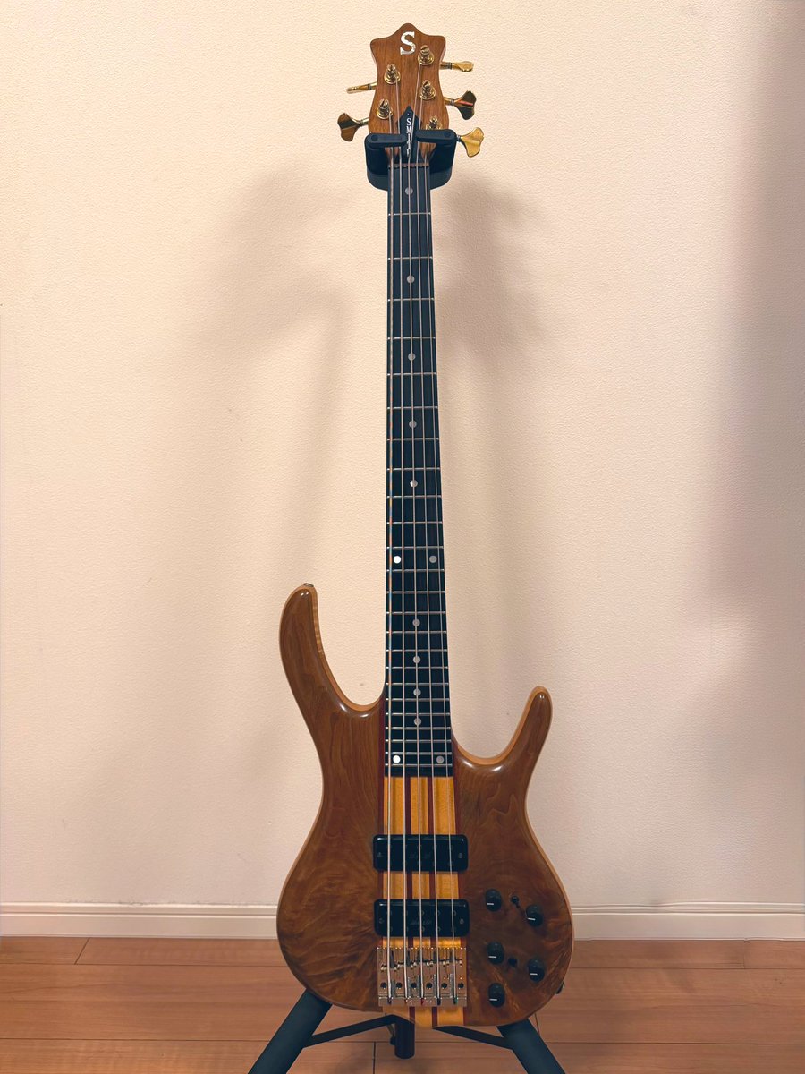 techno_officer's tweet photo. MNG!!
遂に来た!争奪戦に勝利した!www
ローン完済したのでまたローンを組みますwww
#bass #べー活 #kensmith #geekinbox https://t.co/0pBYavKgcW