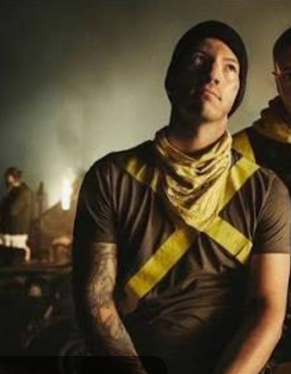 Jokarthur's tweet photo. A inspiração vs o resultado final kkkkkkk
#Bandito #twentyonepilots https://t.co/bD7Ig9Cemm