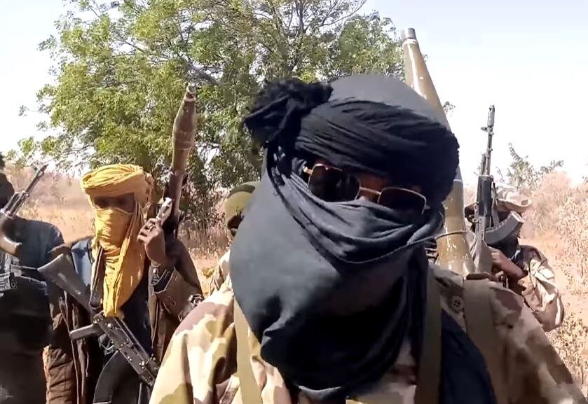 AlmustaphaIU's tweet photo. My heart is heavy as I write this. Every day in Nigeria, families wake up with fear instead of hope. Parents send their children out not knowing if they will return. Villages sleep in silence, not peace but terror listening for footsteps, gunshots, or cries in the night. https://t.co/B8Ocnq7VqH