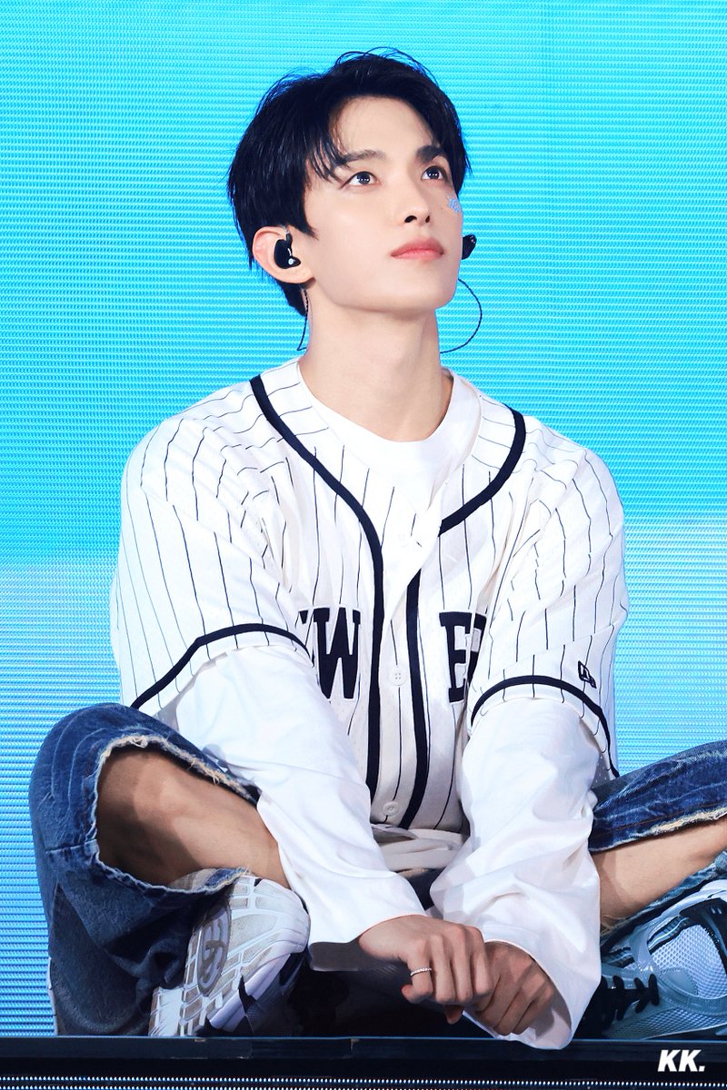 🍌
260228 New_ in HONGKONG
#도겸 #DK #ドギョム #DOKYEOM #이석민
#SEVENTEEN #세븐틴