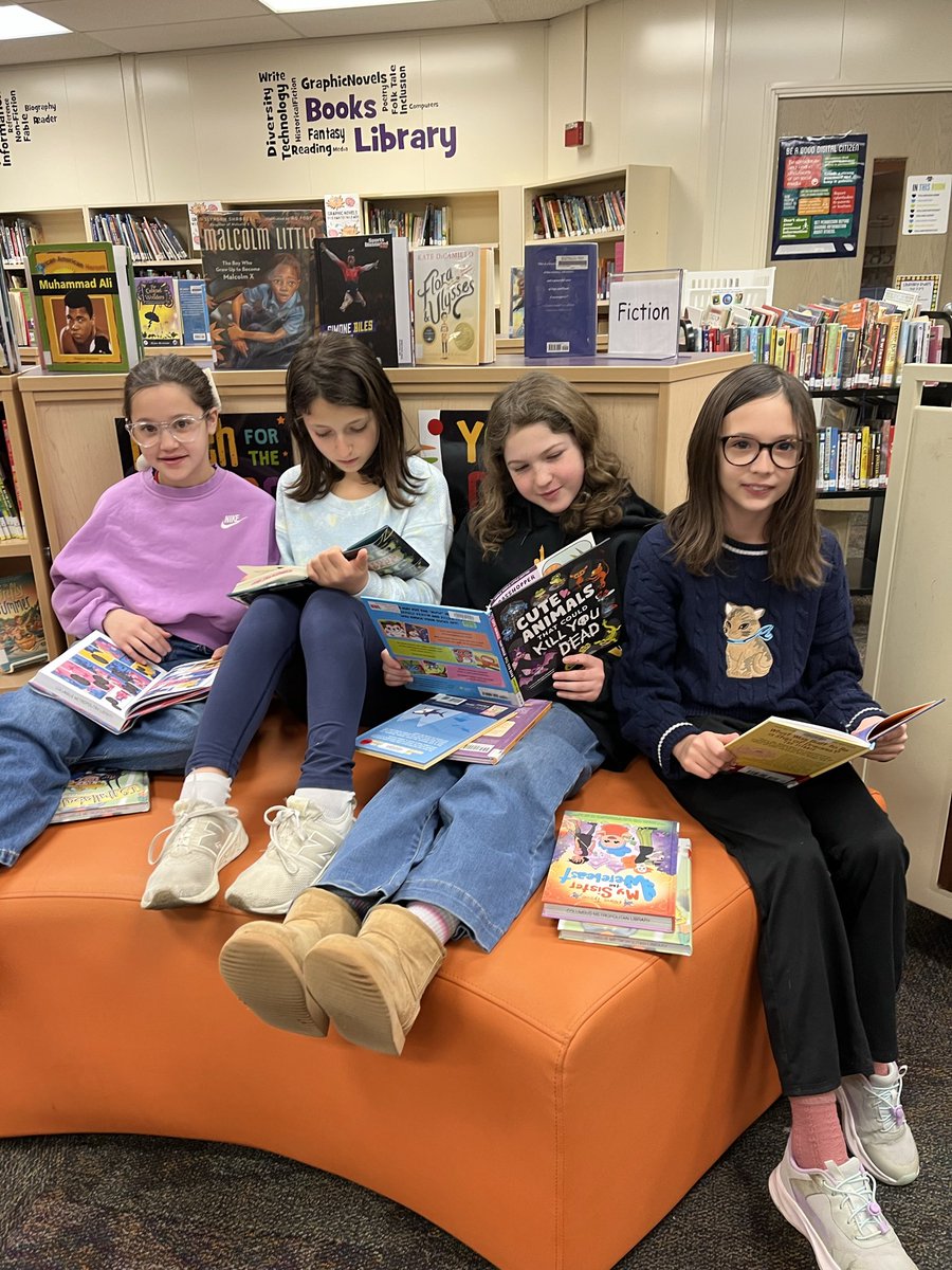 G8Rlibrary's tweet photo. Our Gator Nation Read week was a true celebration of joy of reading! Thank you Granby PTA and Mrs. Rengal for planning this week! @GranbyGators https://t.co/9PC9t1EJrh