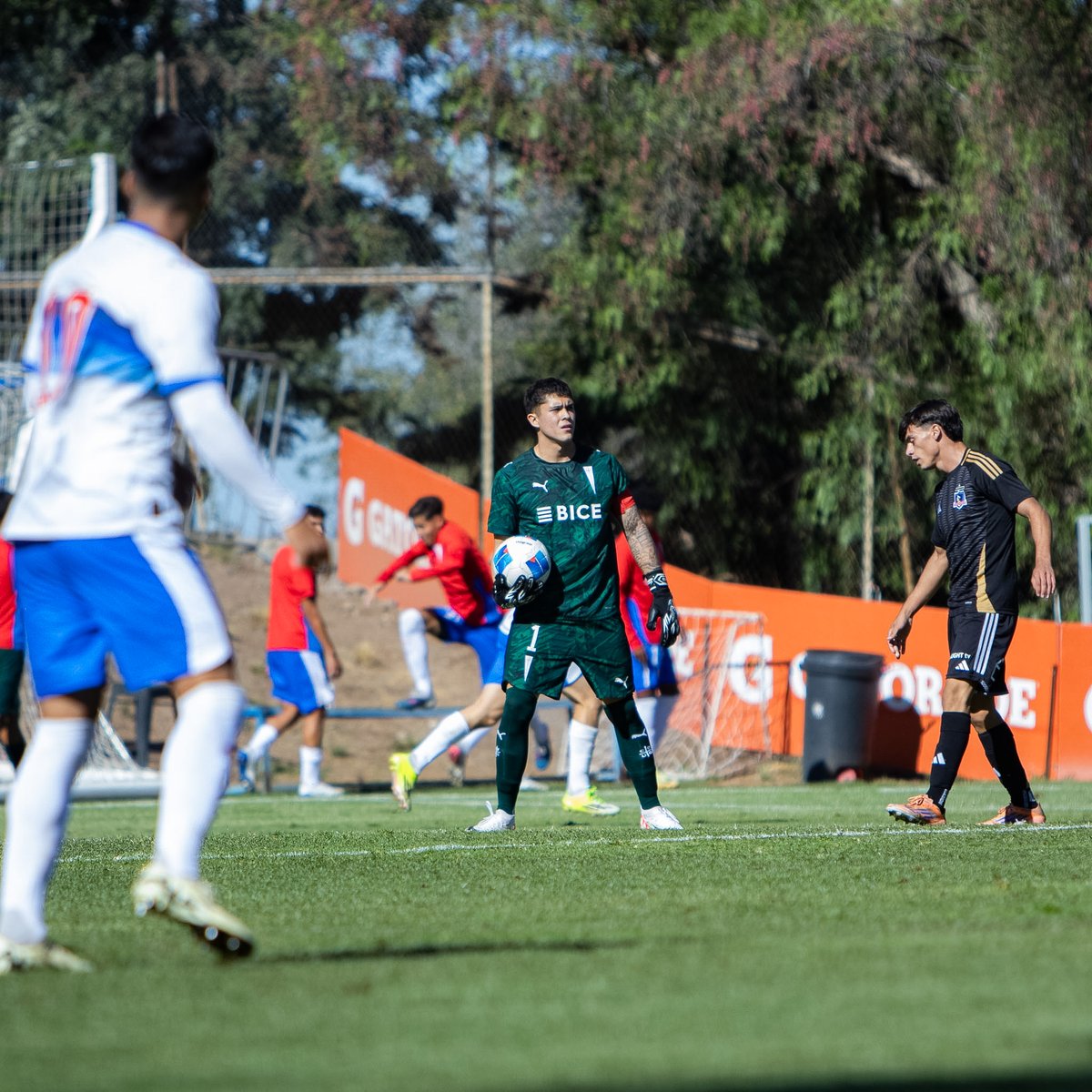 ¡Sábado de alegría Cruzada! ⚪🔵

La categoría de Proyección dio cuenta, este sábado, de Colo Colo por dos goles a uno en San Carlos de Apoquindo. Los tantos de Nicolás Girón y Luciano Soto, en el equipo que dirige Hernán Madrid, dejaron el Clásico en casa para una jornada alegre