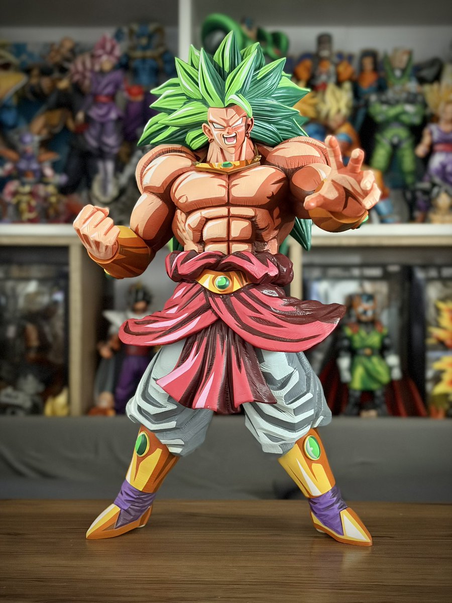 zerocs8's tweet photo. LSSJ3 Broly 🥦🔥⚡️ https://t.co/vqUC0gENt8