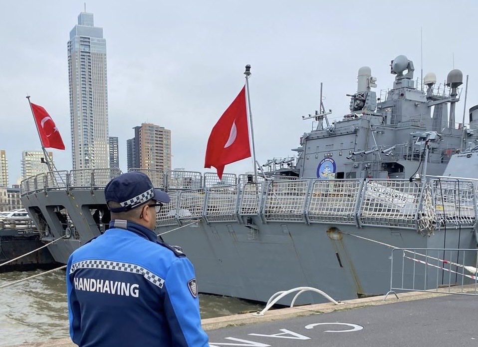 Handhaving_010 tweet media