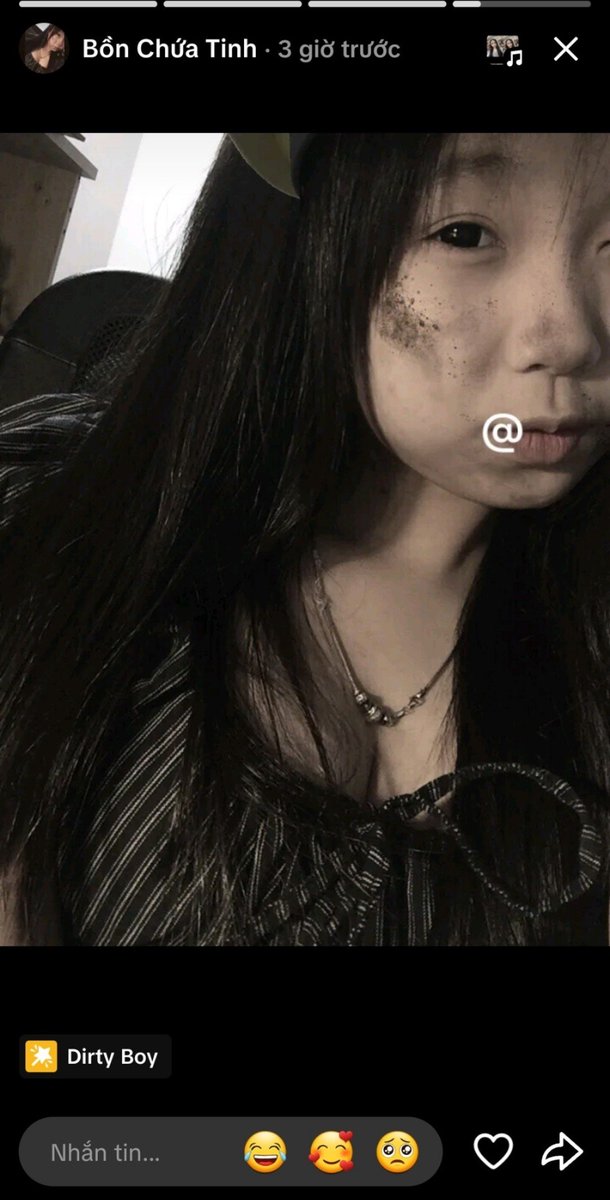 Con đĩ của bạn cũng là con đĩ của tôi tweet media