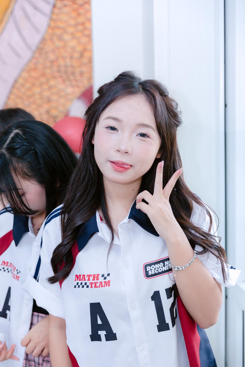 Con đĩ của bạn cũng là con đĩ của tôi tweet media