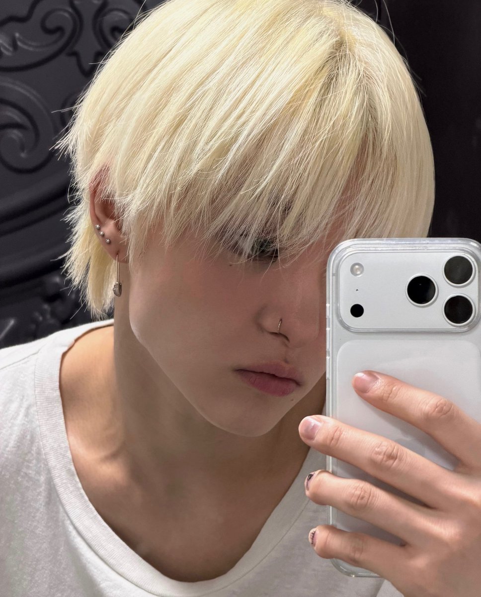 지훈피드 tweet media