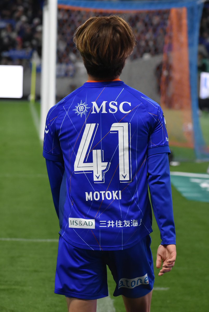 青いユニフォームが驚くほど似合ってる！#長谷川元希 #vvaren #V