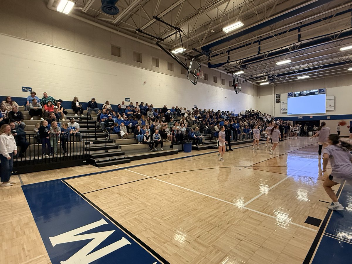 DallasSweet's tweet photo. What a game! What an amazing atmosphere! That was a fun night of high school girls basketball! 

And we have some phenomenal students creating graphics too. Credit to @isabel_steiner_ for this creation! https://t.co/ye0vrCRTKi