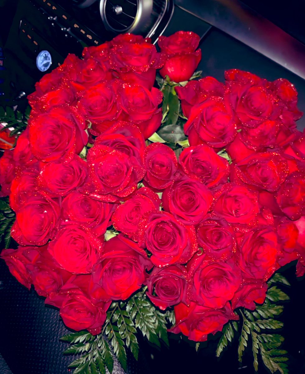 BrieMalan tweet media