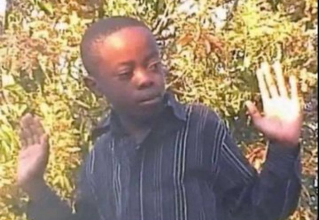 The iPhone wey you comot put amm back jhor 
If e easy you for achieve amm