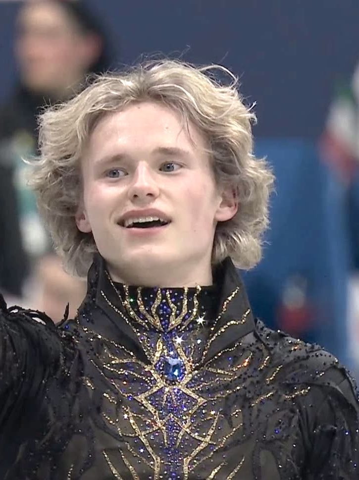 lali ❄️ tweet media