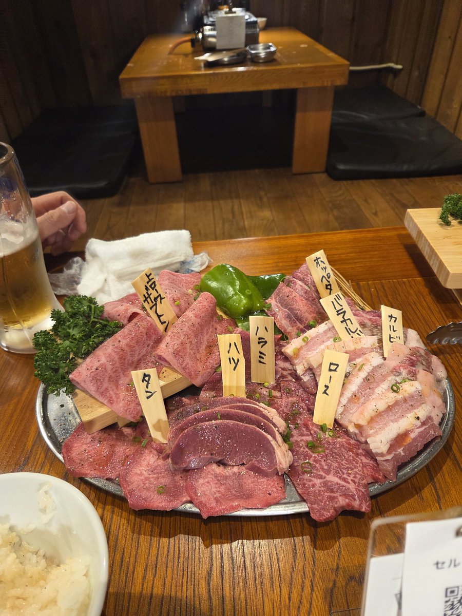 t1y18's tweet photo. 今日、梨奈ちゃんのメールのあとに友達と焼肉行ってきたー。
男気じゃんけんで支払い決めたから、タダになったー☺
シャトーブリアンヤバかった💦

#りなメ
#りなちゃんへ https://t.co/ONgkDujEtQ