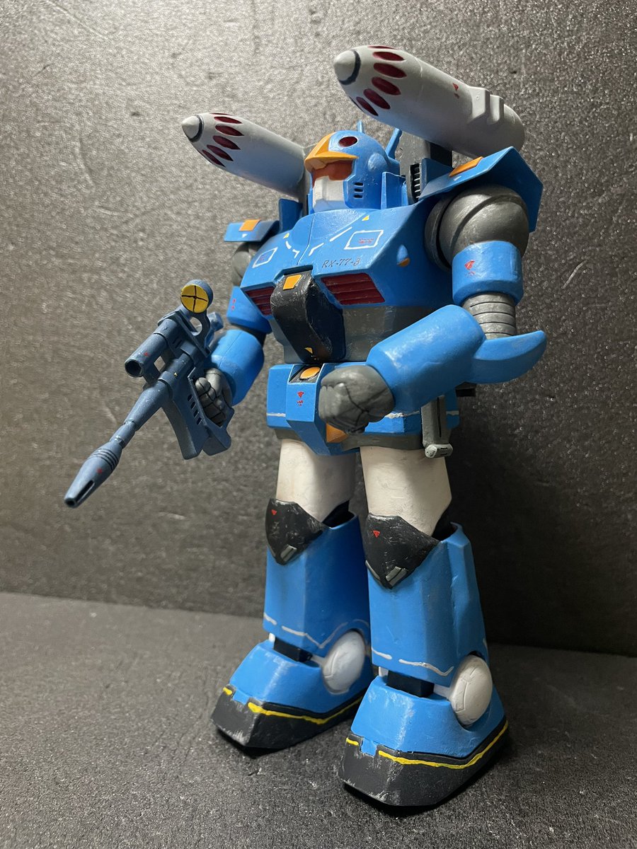 シモケイ tweet media