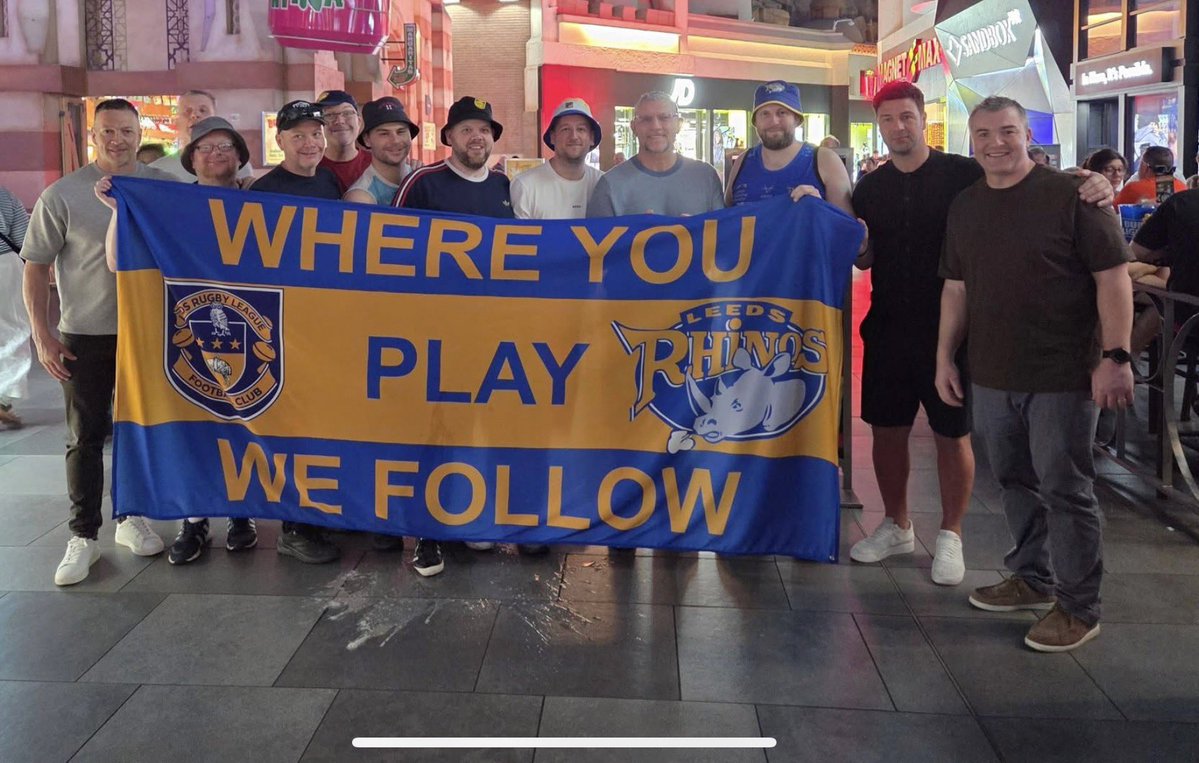 They say never meet your heroes RL changes that. <a href="/RLBarrieMc10/">Barrie McDermott 🏉</a> thanks again for taking the time for the photo. Up the rhinos 🦏🇺🇸