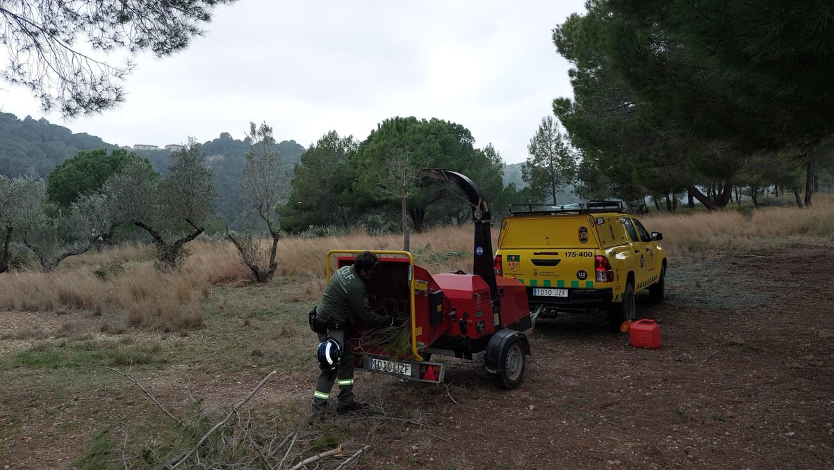 ADF175 Esparreguera🪵🔥🚨 tweet media