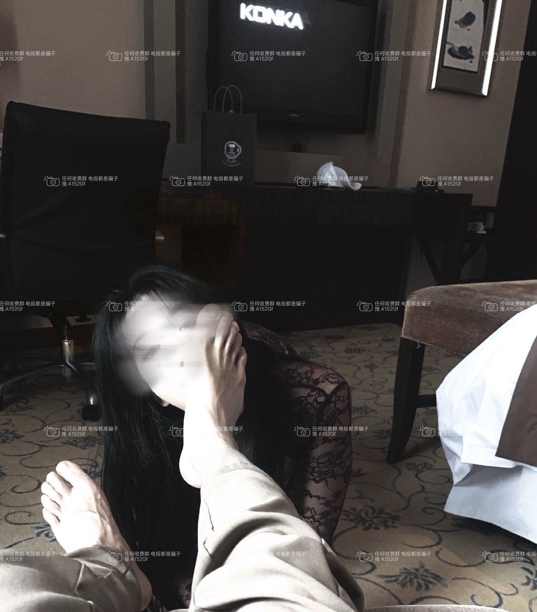 不搞艺术就搞你 tweet media