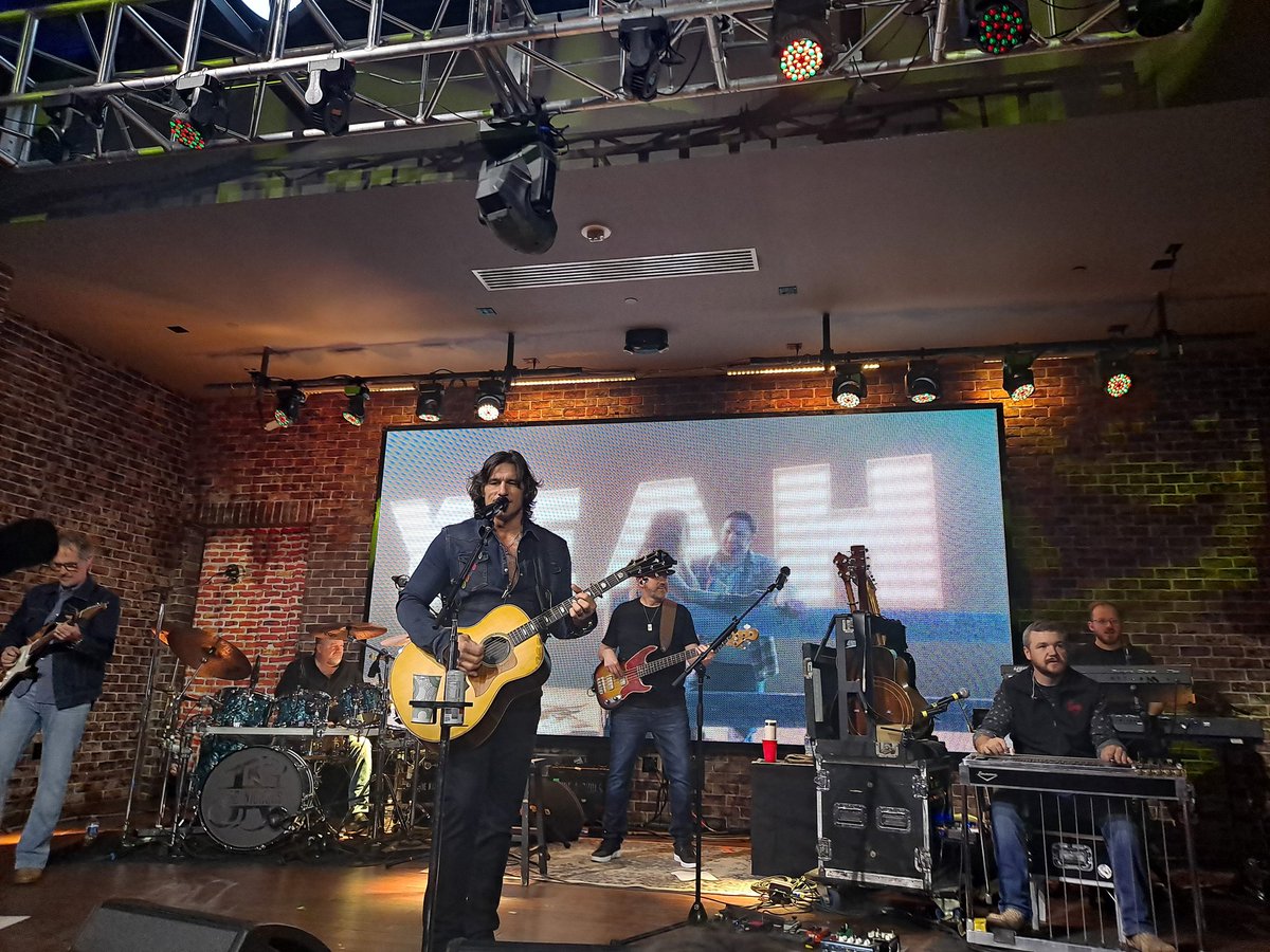 Ginger Ditto tweet media