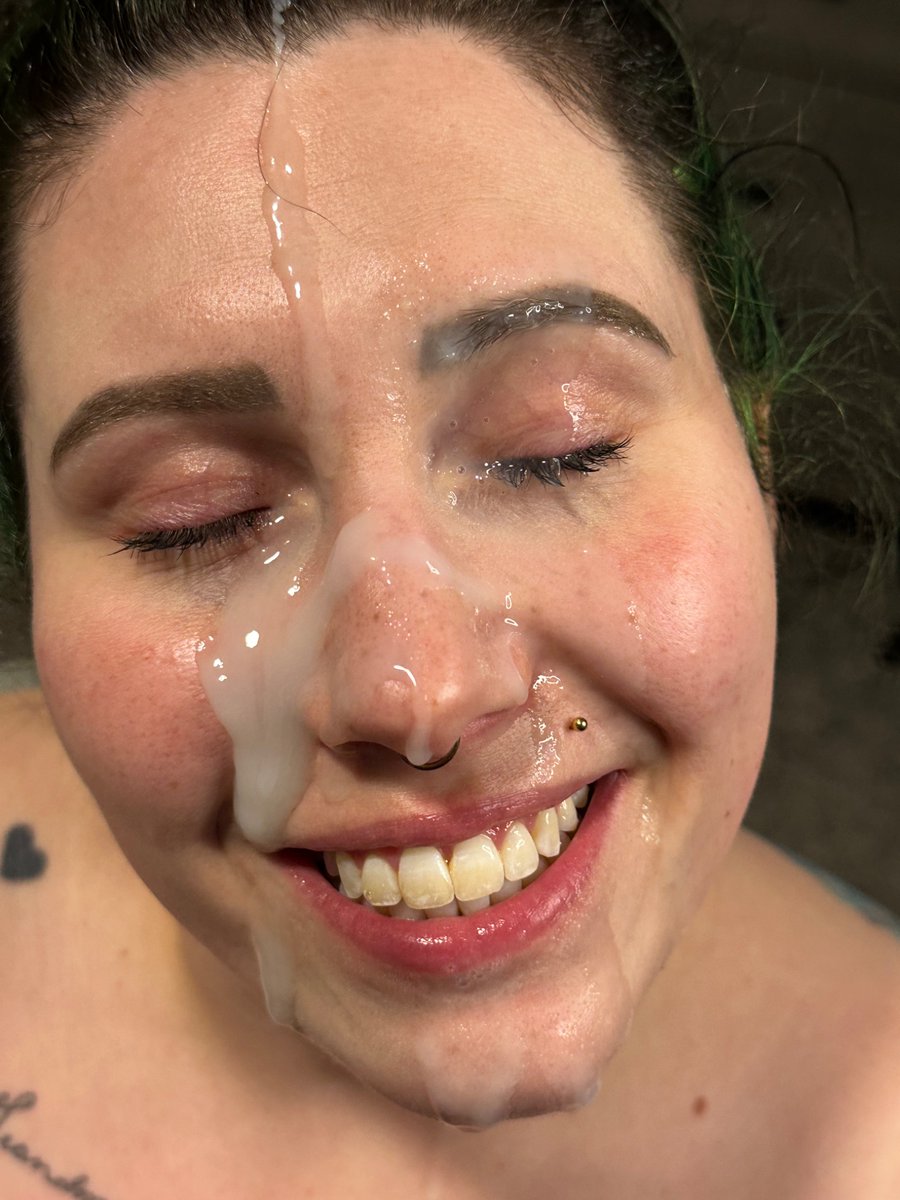 Frostedcupcake92 tweet media