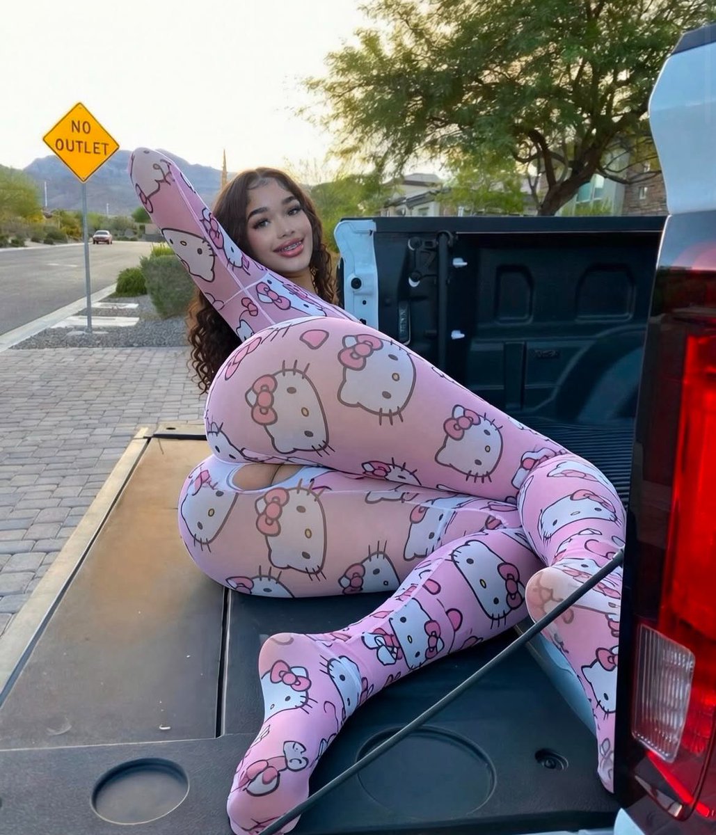 Juliana Blonde tweet media