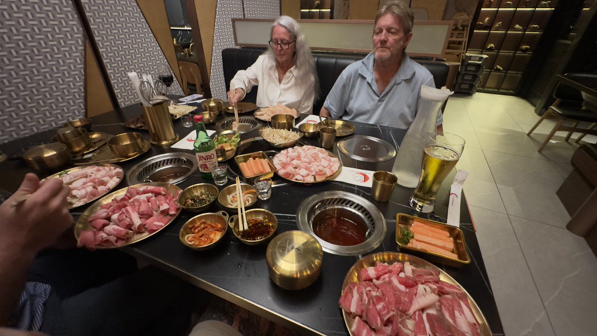 DapperJameson tweet media