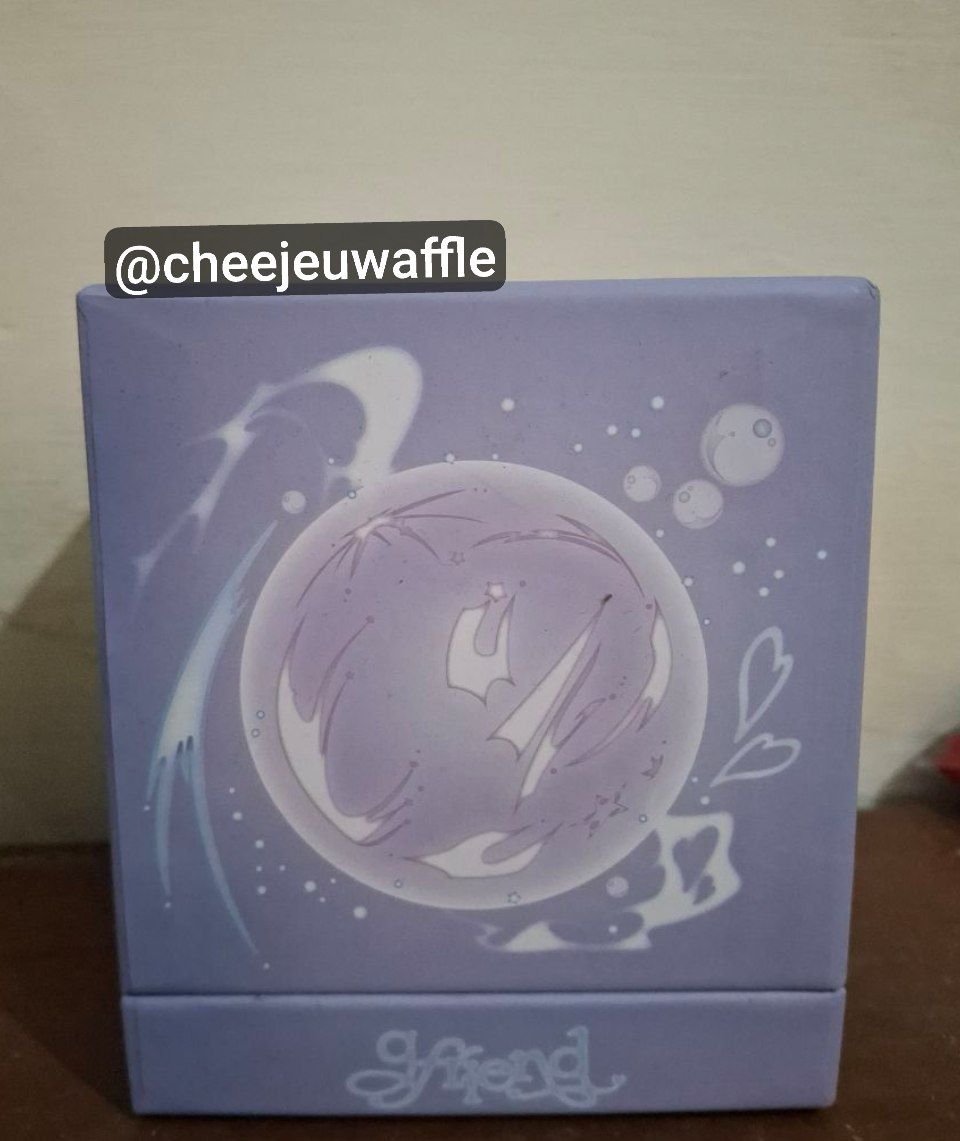 cheejeuwaffle's tweet photo. Wts Album Gfriend Season of memories (glass bead ver) 
kelengkapan fullset +pob

•price: 450k 
•co oren🍊
•glass bead nyala (nnti ada vidcon)
•📍dom subang jabar
minat? langsung dm

wts album gfriend  eunha sinB yuju yerin umji sowin https://t.co/5ZBz6Uku7f