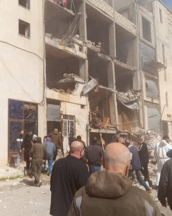 jethrointel's tweet photo. Bashan, Sweida

5 people were killed in Suweida, the Druze-majority city after an Iranian missile hit the area

الشهداء : 
طارق إسماعيل الأعور
وليد إسماعيل الأعور
ورد طارق الاعور
سيف اسماعيل 
الشيخ محمود احسان مزهر

المُصابين :
وليد فواز قطيش
ليث خالد نعيم https://t.co/lWGmh8rfd4
