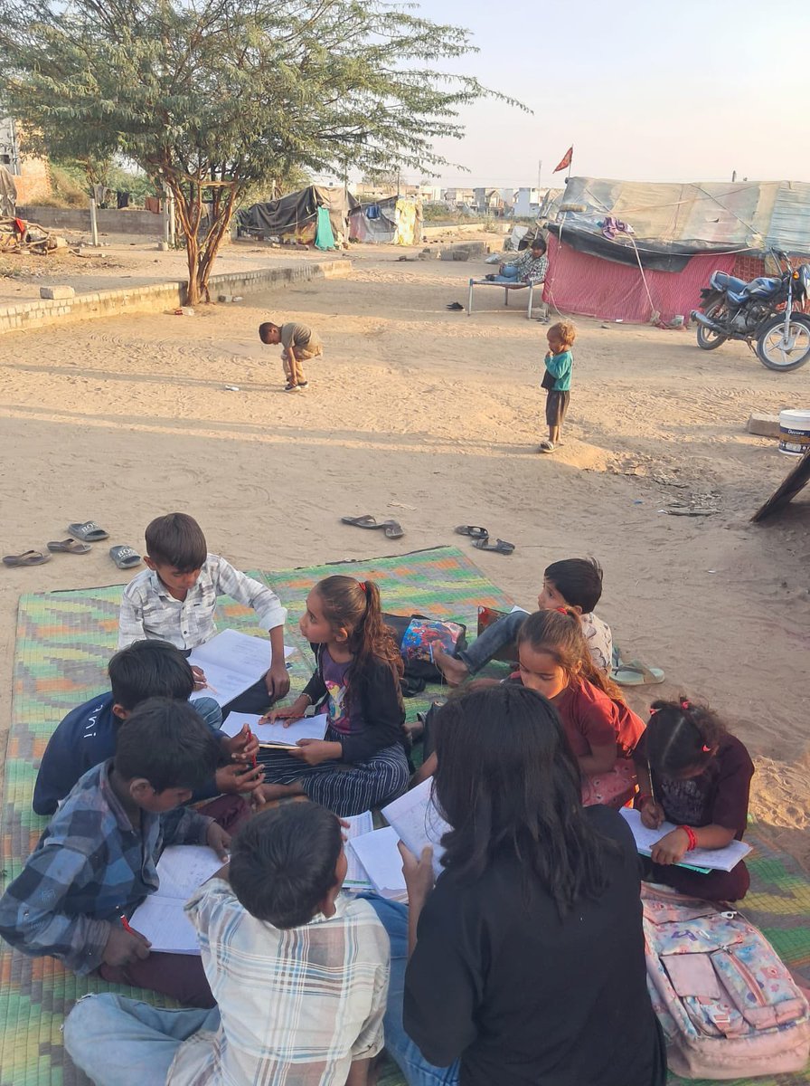 being_together3's tweet photo. Project Nirman ~ A Programme For Developing Young Minds📚✨

#beingtogethertrust #projectnirman https://t.co/cQdhtjZ8wW