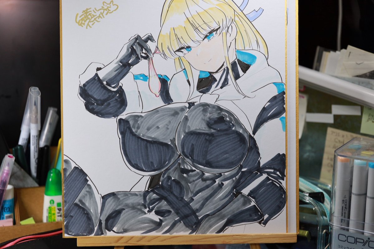 明日(3/1)浅草橋の文具共和会館で開催のブルアカオンリー『清渓川で会いましょう4』に色紙持っていきます!
トキとスオウです。 