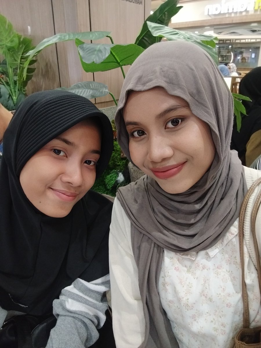 miselaxi's tweet photo. belanja baju lebaran with bestie kandung 🥰🤗
Alhamdulillah habis buka puasa bisa 10 rb++++ langkah https://t.co/7iuqwl5Oc0