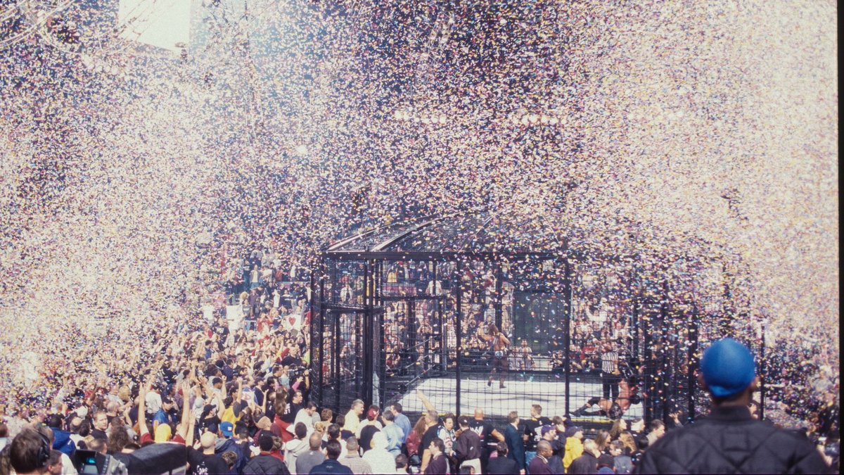 Triple H tweet media