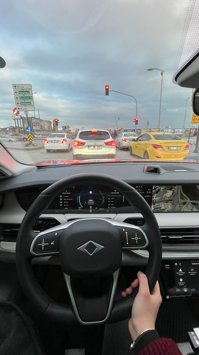 Akşam trafiğine takıldık