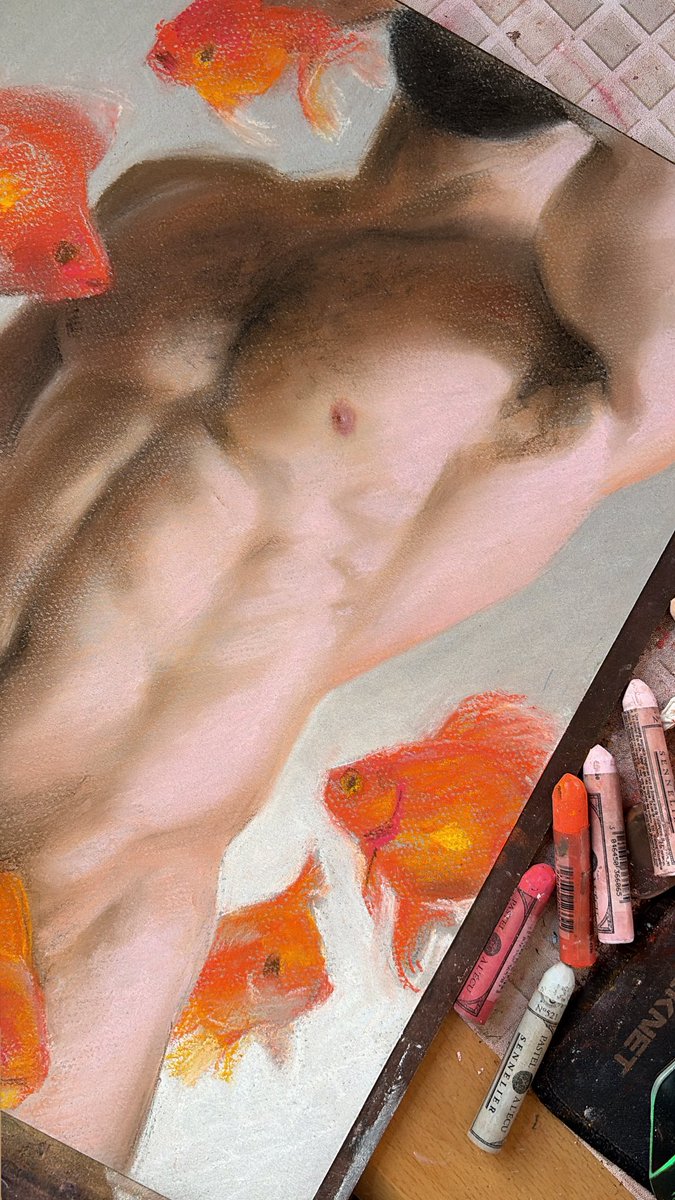 MaxDrawsMen tweet media