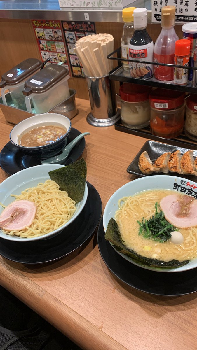 ollllllflllllo's tweet photo. ツーリングいてきた！！
ラーメンうますぎて飛んだ^^ https://t.co/mEBaX8CPLx
