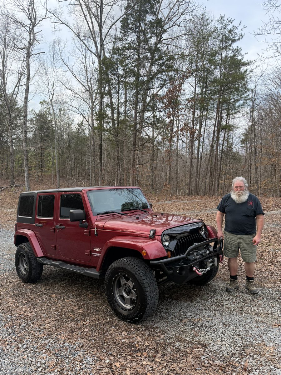 Trucker Dan tweet media