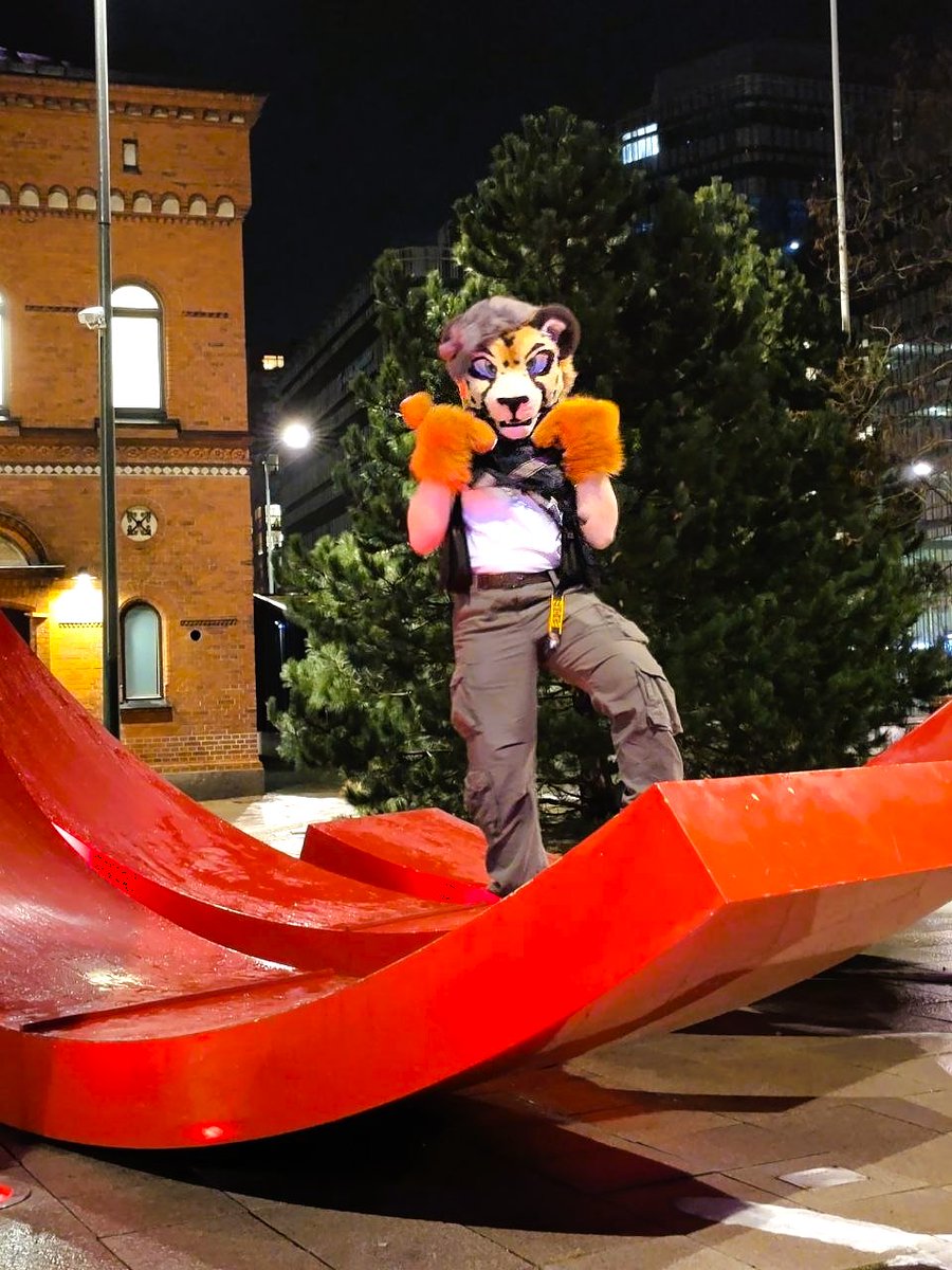 Melachee tweet media