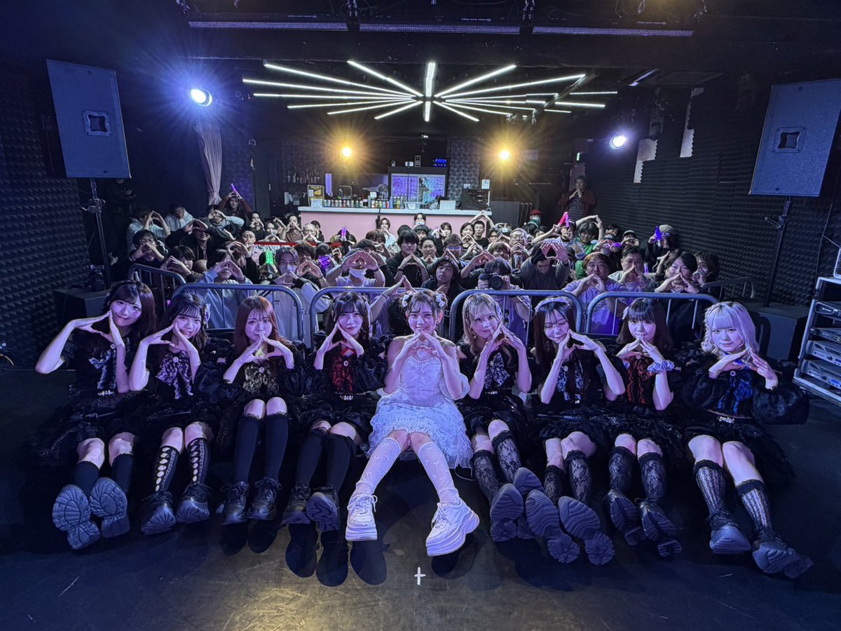 akiaki267's tweet photo. 遅くなりましたけど桃園ゆき卒業LIVEありがとうございました。
終始笑顔でゆきちゃんらしい卒業LIVEになったと思います。

向かう道はまた変わってくけどゆきのこれからの人生が幸せなものになっていけばなって思います。

桃園ゆきというアイドルに出逢えて幸せでした。
ありがとうまたね。 https://t.co/pGJK6Fh4OS