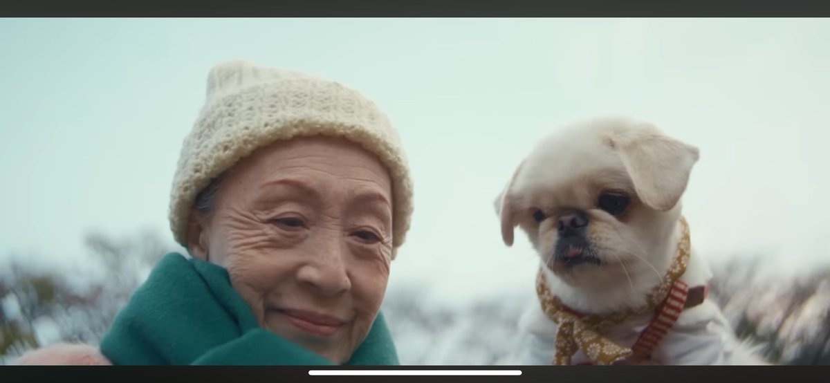 #犬も歩けば
皆さん見て頂き有難うございます

僕のばあちゃんには、犬(ジェリー)がいたのですが
ジェリーが亡くなってしまった時。
写真やリードを持って暫く散歩をしていたというのを参考に話を考えたりしました。

公開日が偶然命日なのですが、ばあちゃんはジェリーの写真を見て過ごしていたと。。