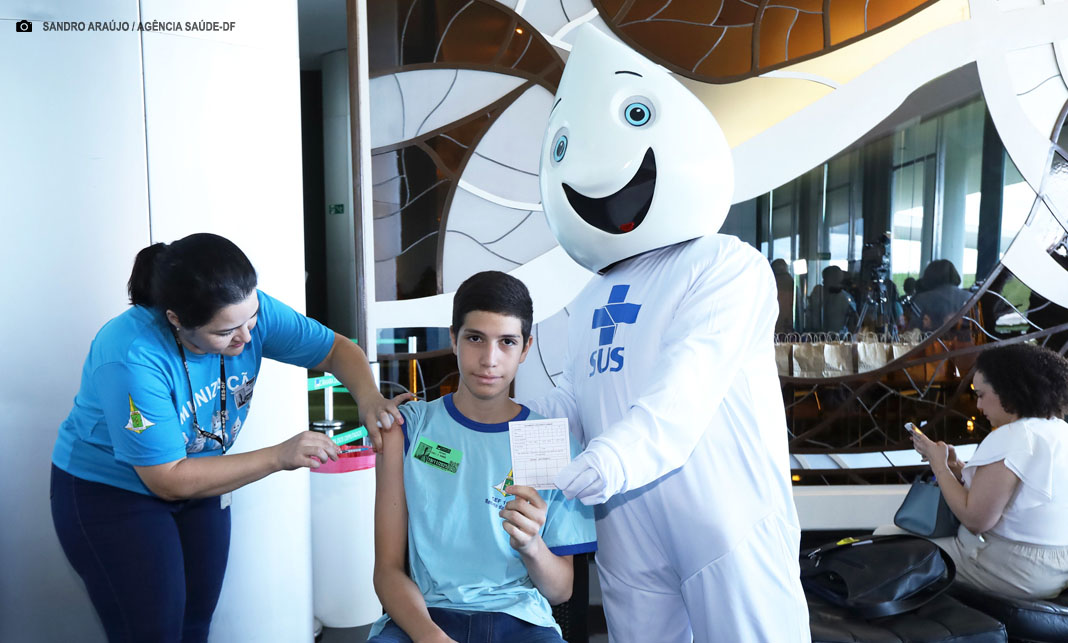 PDNewsBR's tweet image. DF conta com 50 pontos de vacinação neste sábado (28)

politicadistrital.com.br/df-conta-com-5…

#DISTRITOFEDERAL #SAúDEPúBLICA #SESDF #VACINA #VACINAçãO