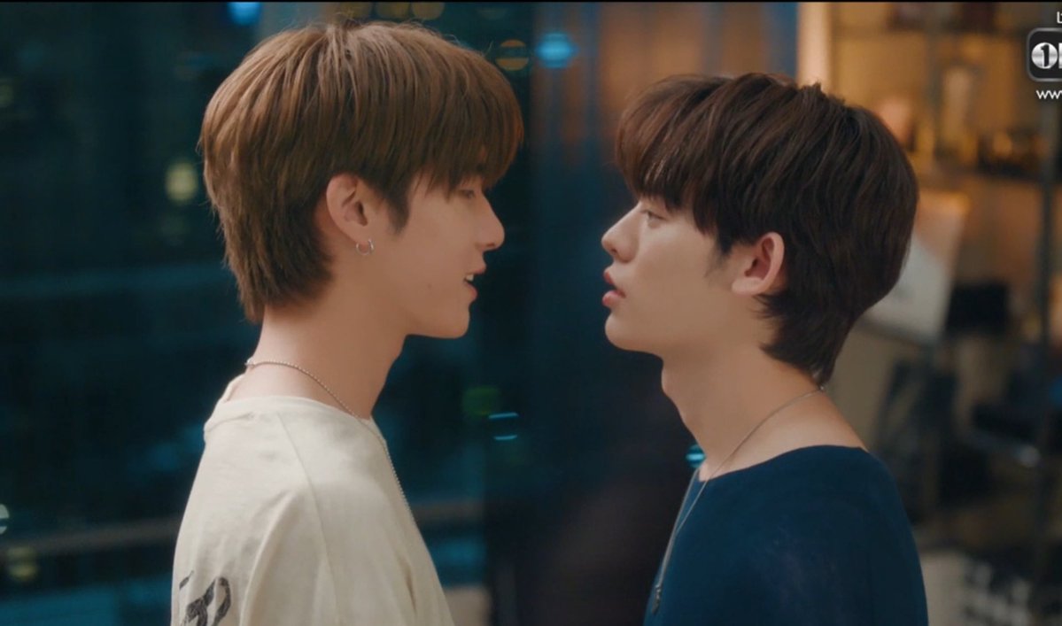 ยังจีบไม่ติด แต่ 

- หึงเค้า 
- ให้เค้ามานอนห้อง 
- ให้นอนตัก 
- ให้จับมือ 

จีบไม่ติดกี่โมงงงงงงง 

#ด้วงกับเธอEP5