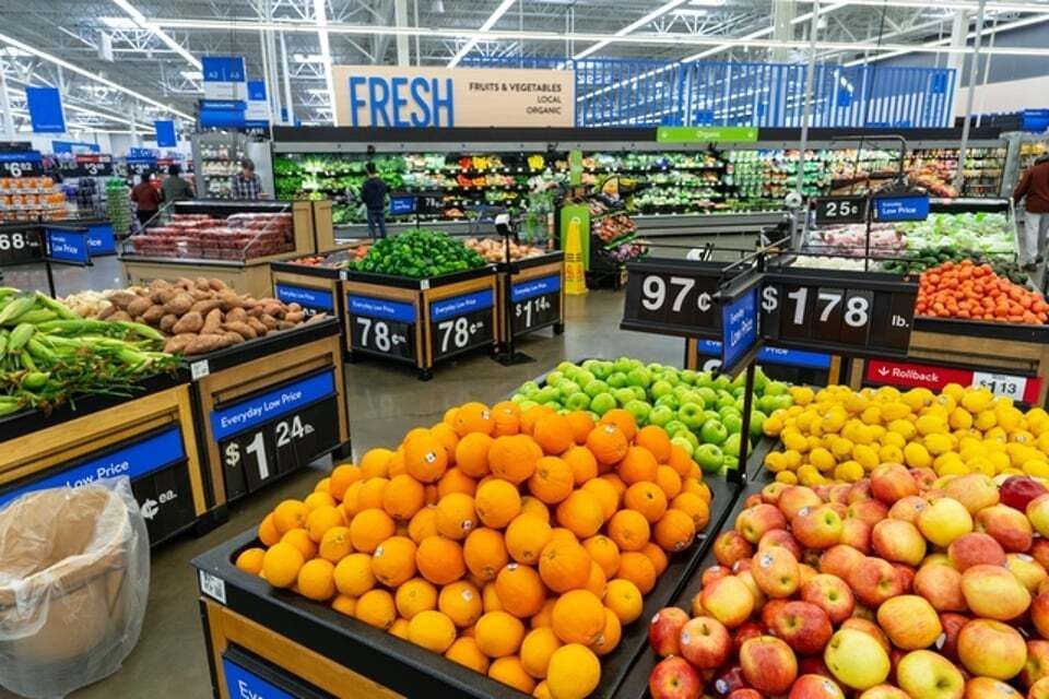 michaelnewhouse's tweet image. The largest grocery store in the world: Walmart

A new report shows that #Walmart is now serving more than 190 million Americans each month. There has been a fundamental shift in American shopping behavior driven by persistent affordability pressures.

buff.ly/UYPtuMP